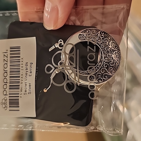 Secret Vineyards Silver EARRINGS ♥️ - Picture 3 of 4